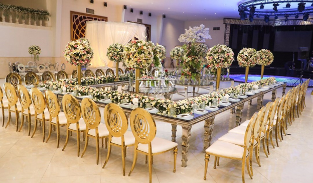 پذیرایی و منوی متنوع